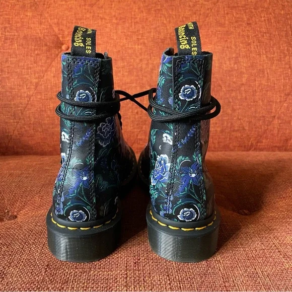 1460 Pascal Women’s Mystic Floral Lace Up Boots, Size 6 - Picture 5 of 11